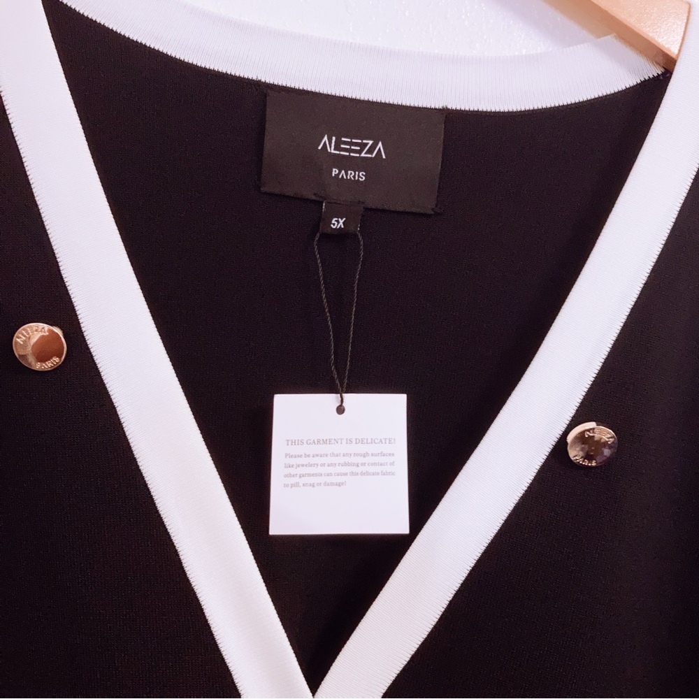 ALEEZA PARIS DOUBLE BREASTED KNIT QUITE LUXURY CARDIGAN GOLDEN BUTTONS Plus 5X - Picture 2 of 6